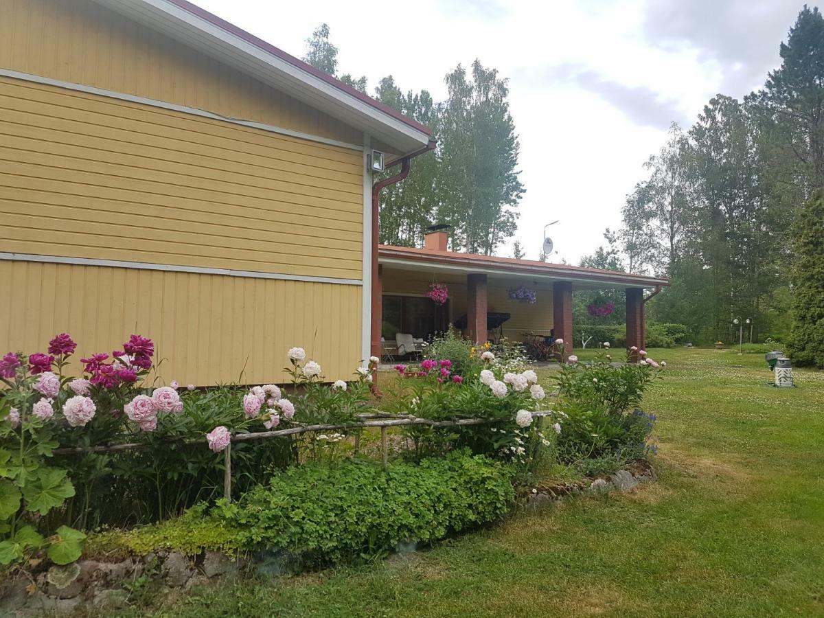 Pyhtaeae Garden Villa Pyhtaa Buitenkant foto
